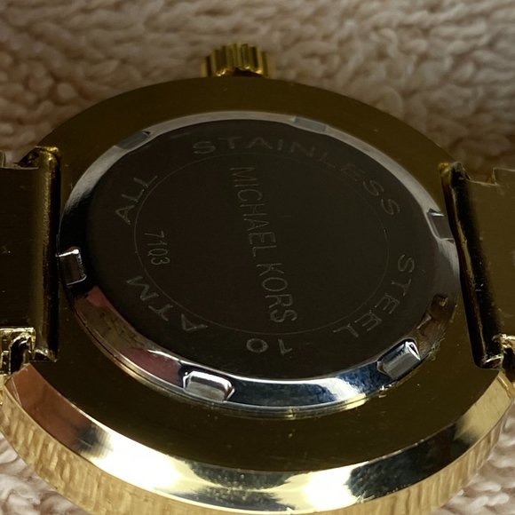 Michael Kors Gold Women's Watch - Picture 10 of 11